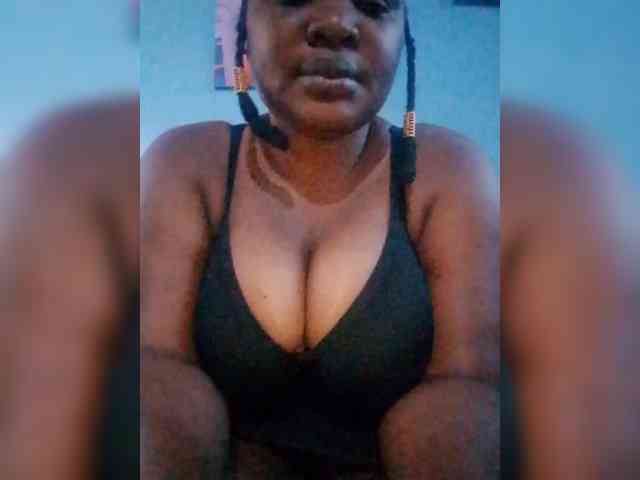 CreamyClit webcam