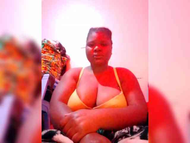 CreamyClit webcam