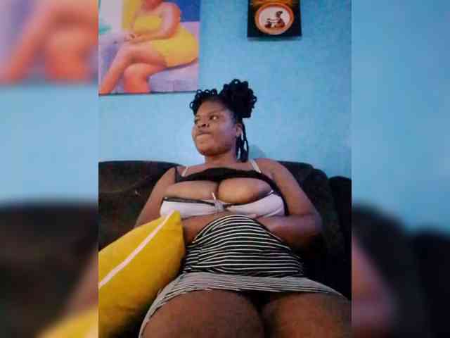 CreamyClit webcam