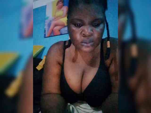 CreamyClit webcam