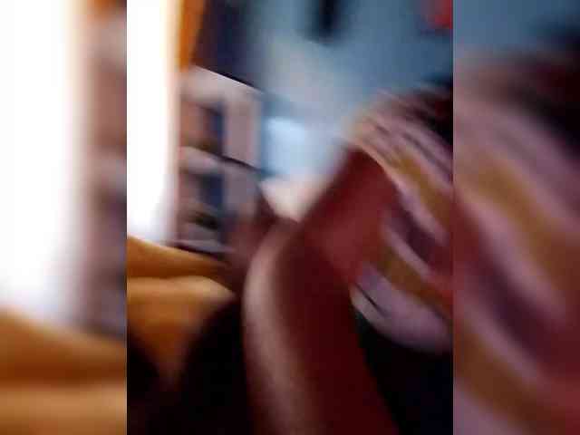 CreamyClit webcam