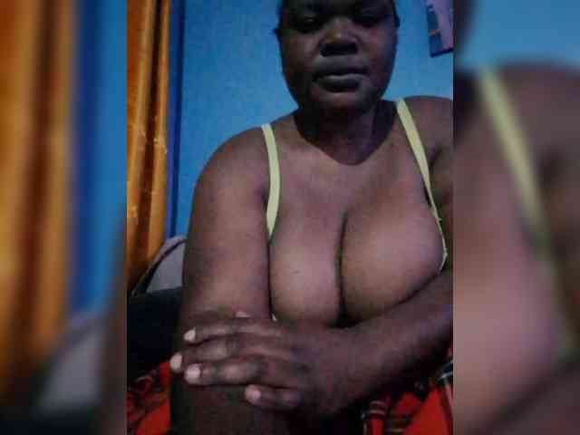 CreamyClit webcam