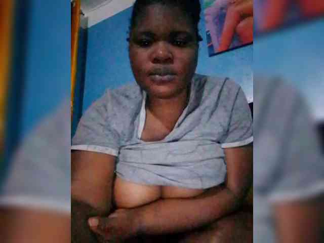 CreamyClit webcam