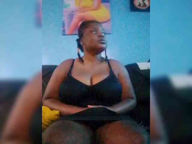 CreamyClit webcam