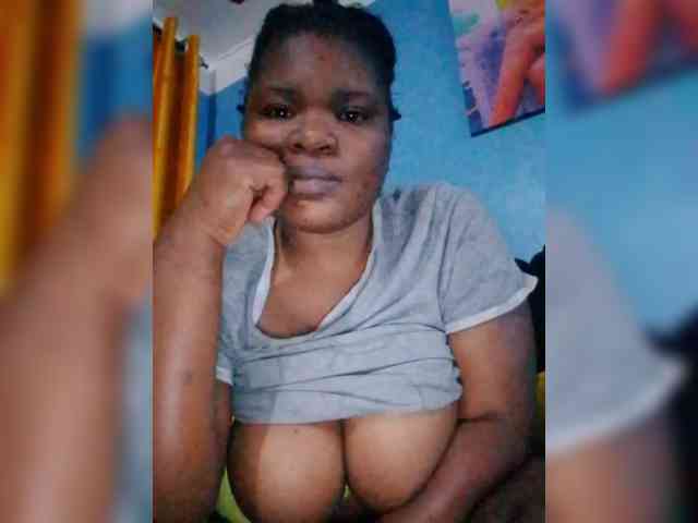 CreamyClit webcam