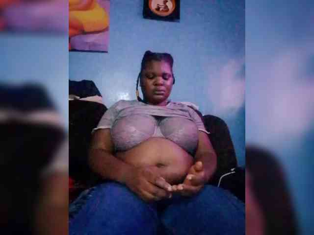 CreamyClit webcam