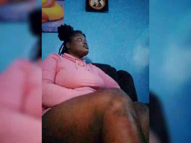 CreamyClit webcam