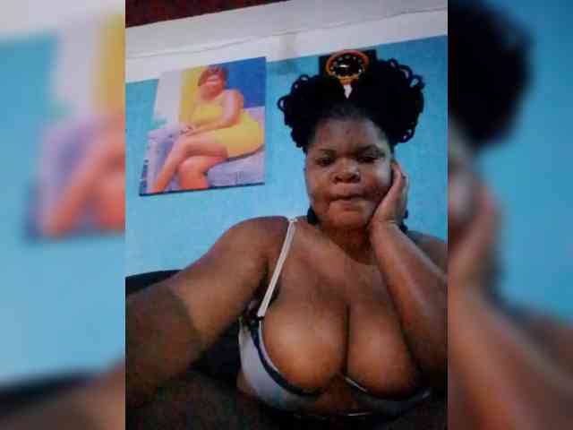 CreamyClit webcam