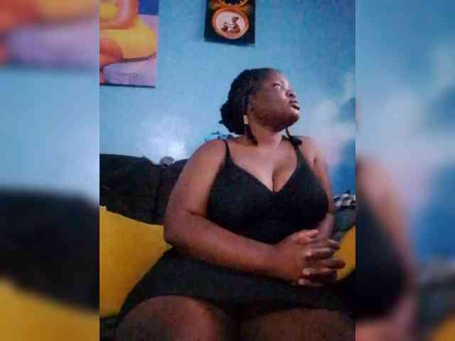 CreamyClit webcam