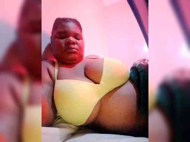 CreamyClit webcam