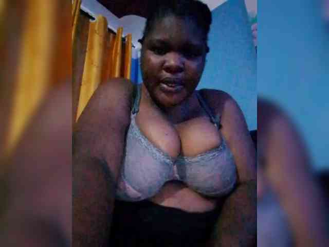 CreamyClit webcam