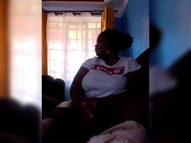 CreamyClit webcam
