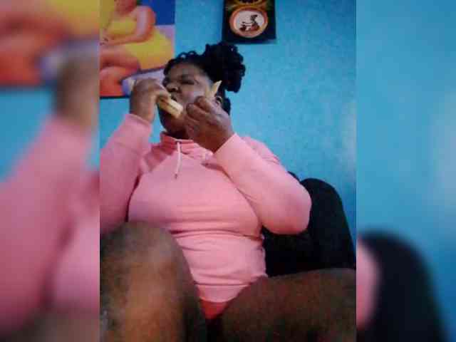 CreamyClit webcam