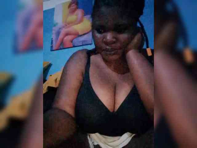 CreamyClit webcam