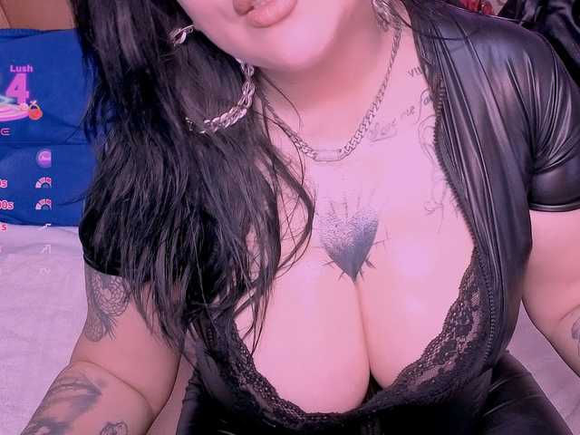 Nastywoman4u's BongaCams show and profile