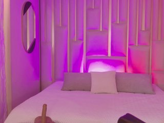 AmaiaHaywood Porn Show