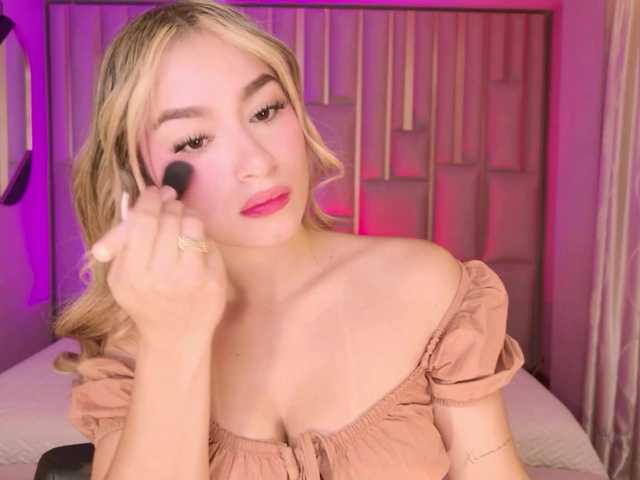 AmaiaHaywood's BongaCams show and profile