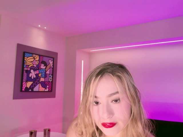 AmaiaHaywood's BongaCams show and profile