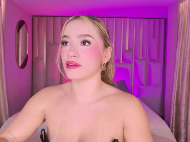 AmaiaHaywood's BongaCams show and profile