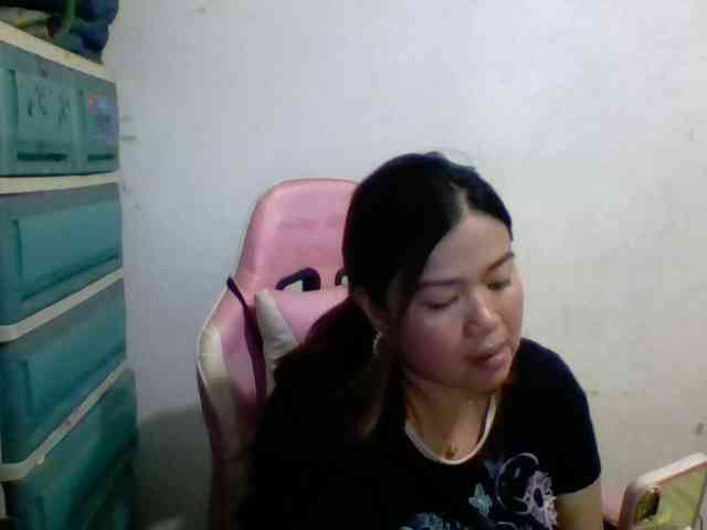 khim052630 Live Webcam on BongaCams