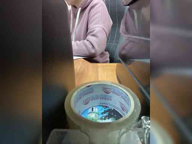 Molii-Molii35 Live Webcam on {site_name}