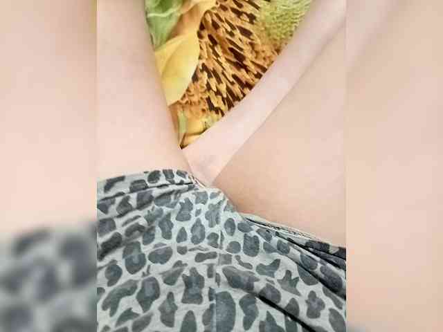 Molii-Molii35 webcam