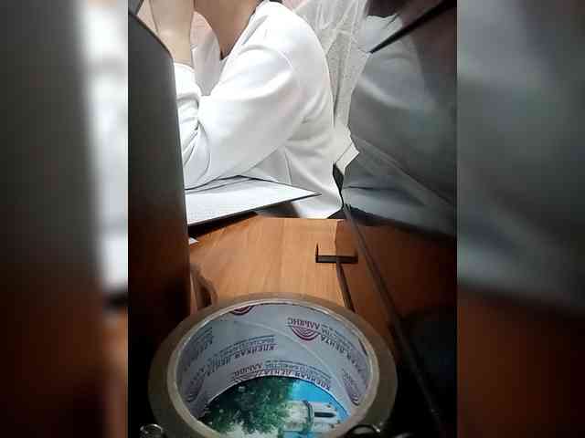 Molii-Molii35 webcam