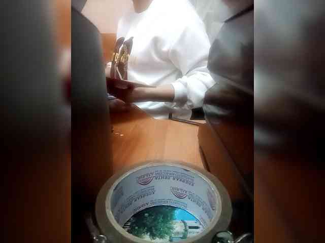 Molii-Molii35 webcam