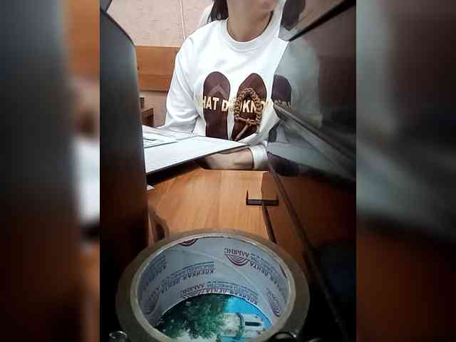 Molii-Molii35 webcam