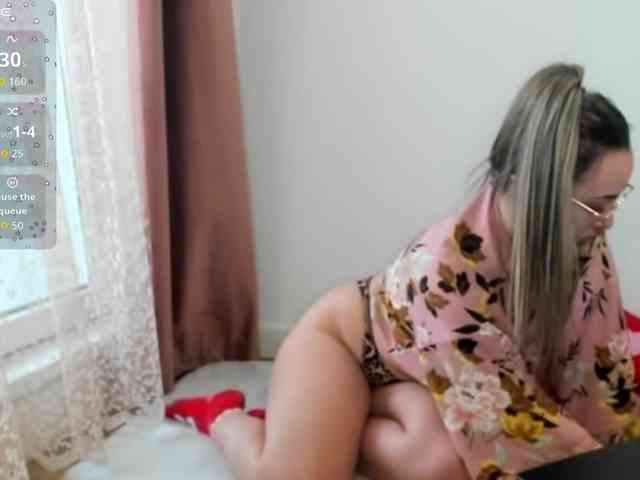 LadyLyanna25 webcam