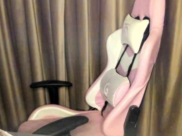 LadyLyanna25 webcam