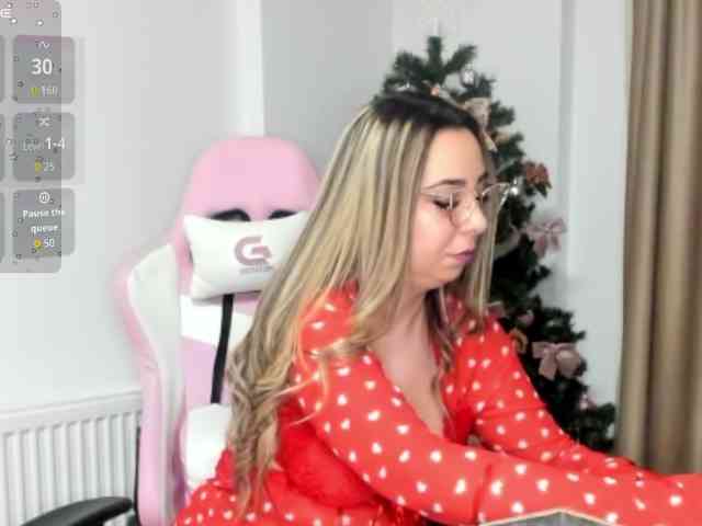 LadyLyanna25 webcam