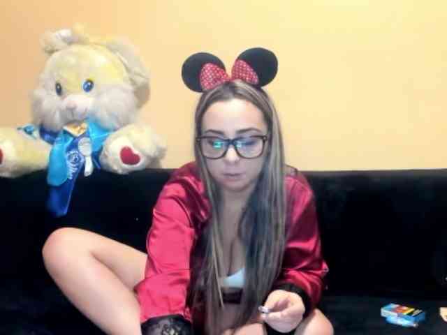 LadyLyanna25 webcam