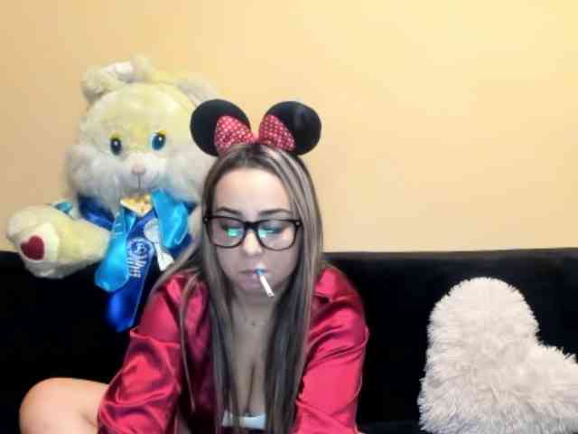 LadyLyanna25 webcam