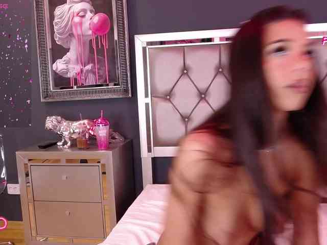 LaraKennt webcam