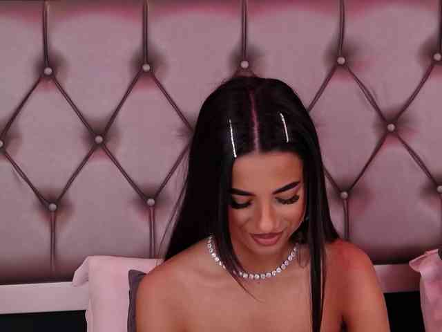 LaraKennt webcam