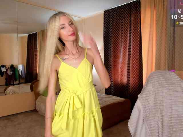 Skinnylady's webcam live show