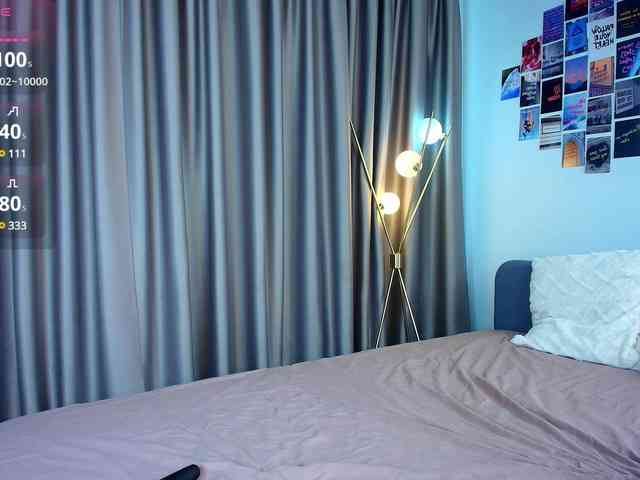 MiyaEvan webcam