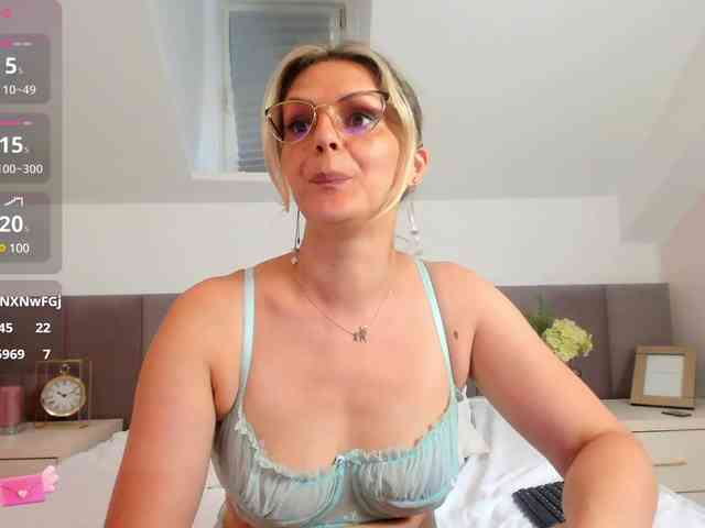 AshleySun webcam
