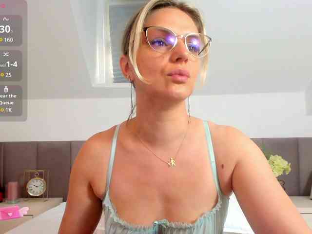 AshleySun webcam