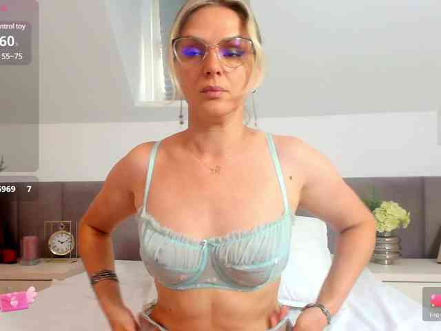 AshleySun webcam