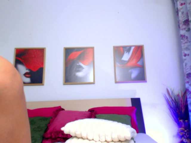 MiaBloom webcam