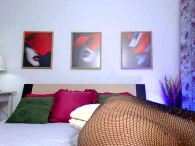 MiaBloom webcam