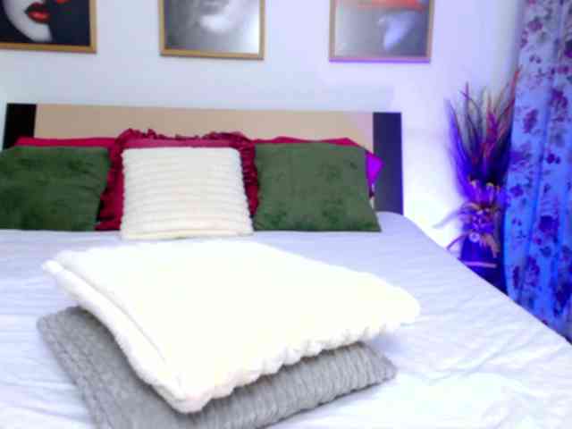 MiaBloom webcam