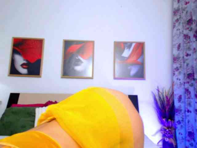 MiaBloom webcam