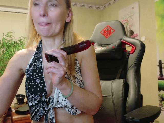 AngelikaMore's BongaCams show and profile