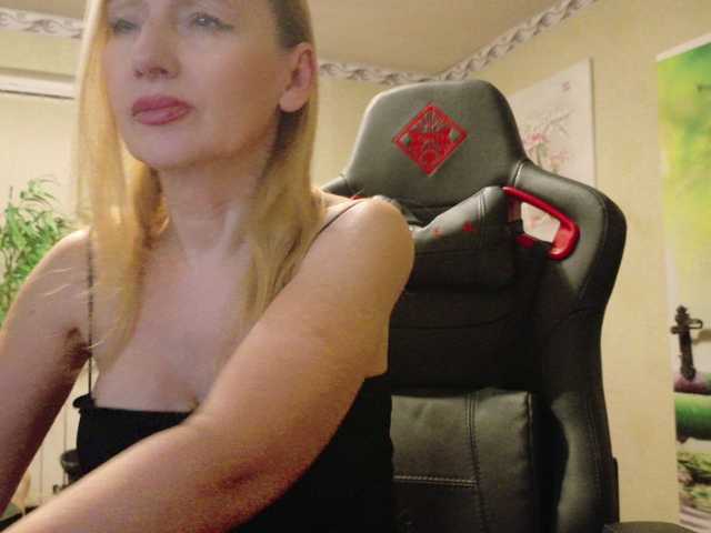 AngelikaMore's BongaCams show and profile