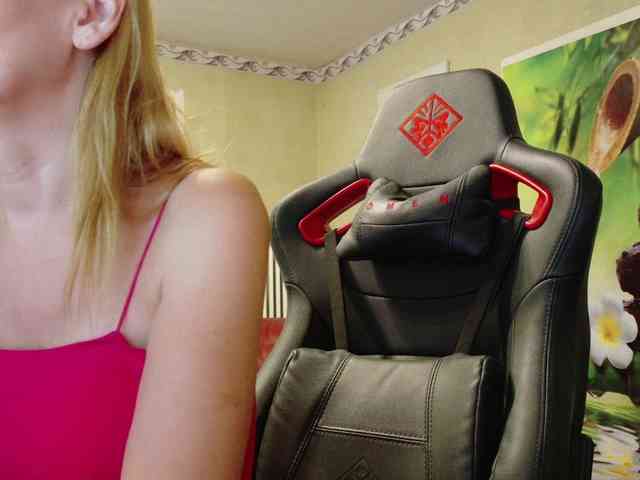 AngelikaMore webcam