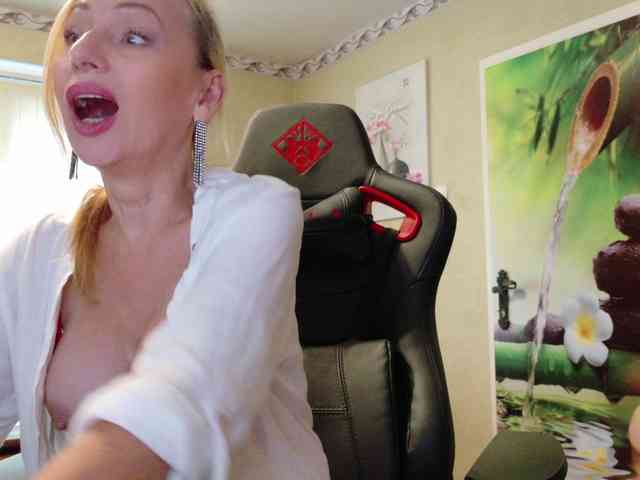 naked chat room AngelikaMore