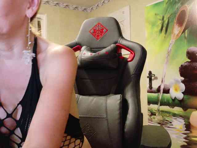 AngelikaMore webcam